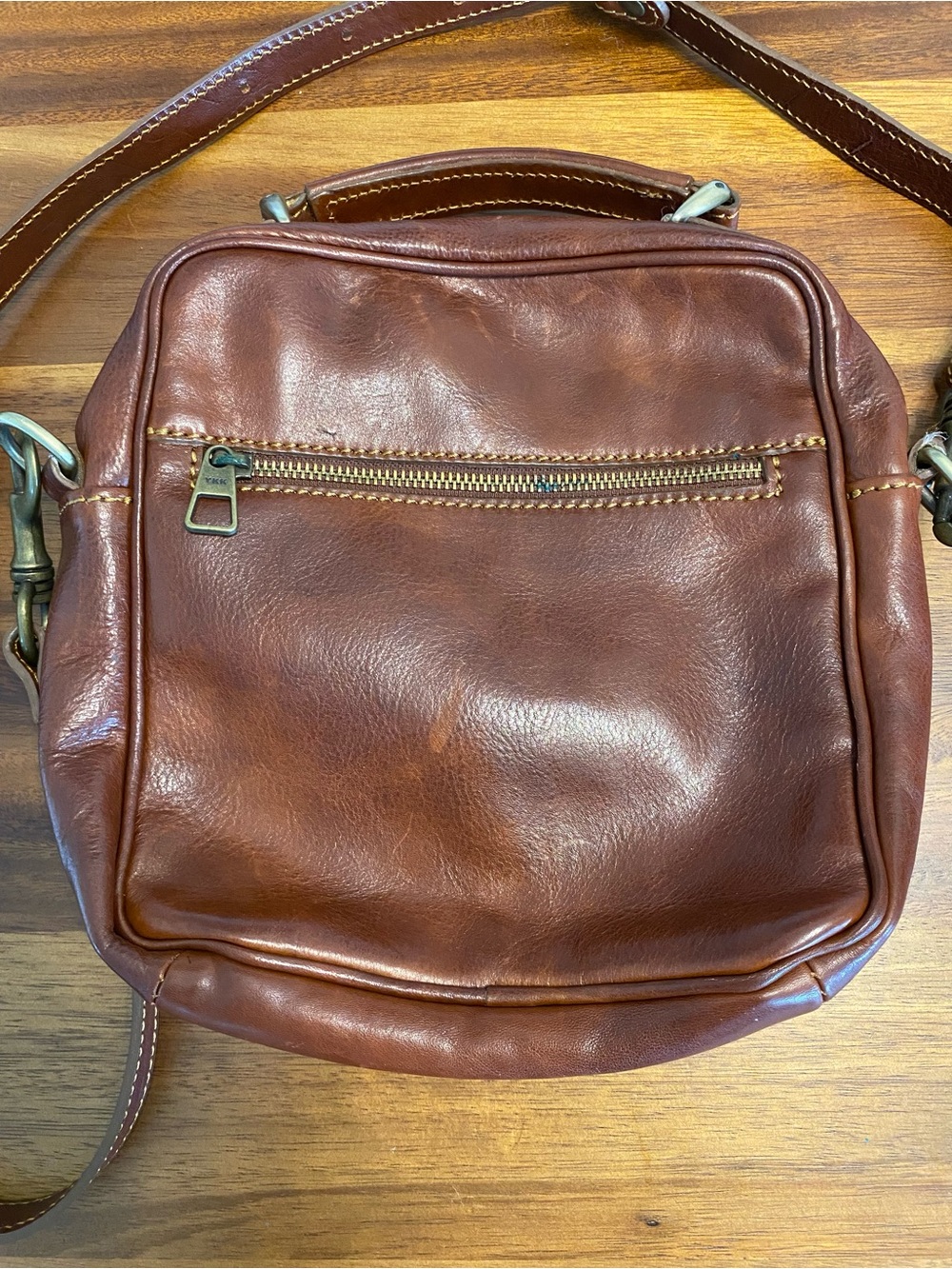 Venice Leather Crossbody Satchel Bag Purse - Picture 4 of 7